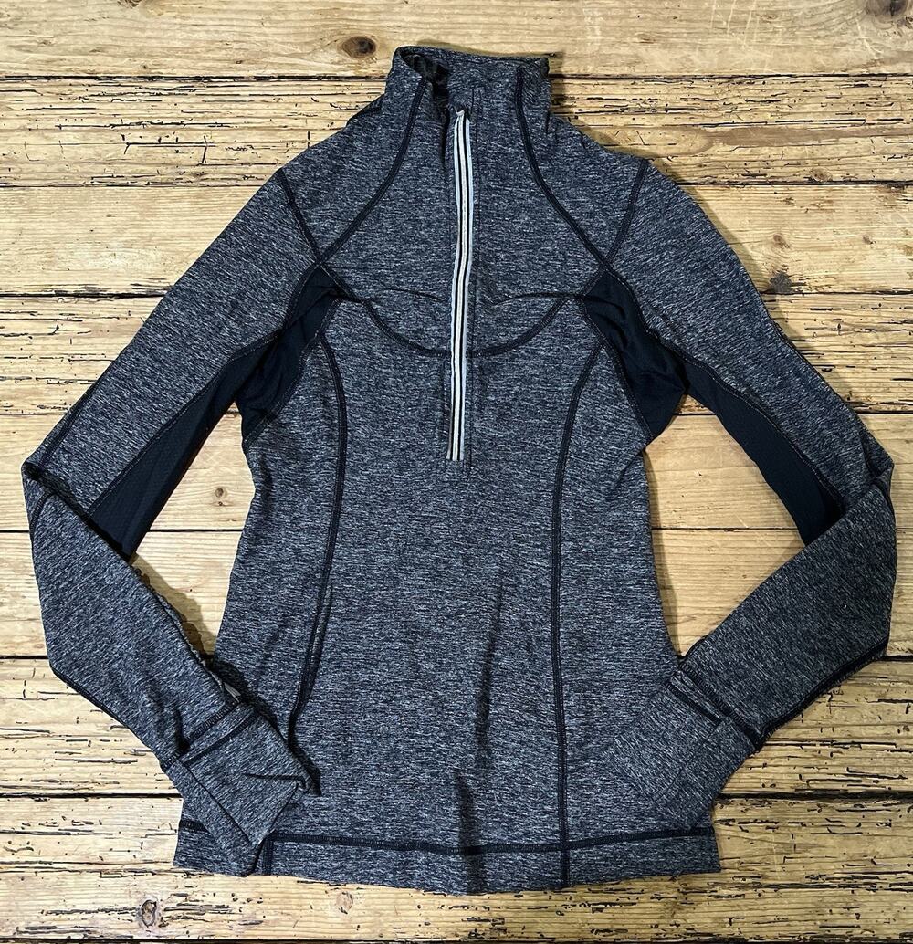 Lululemon Women’s Size 6 Heathered Black Run Stash Pullover 1/2 Zip EUC